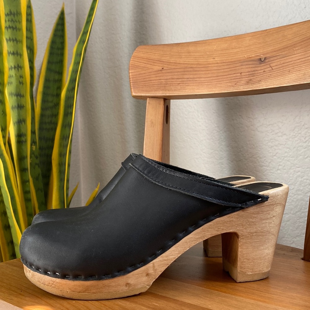 No. 6 Black Leather Wooden Clogs Mule Heels